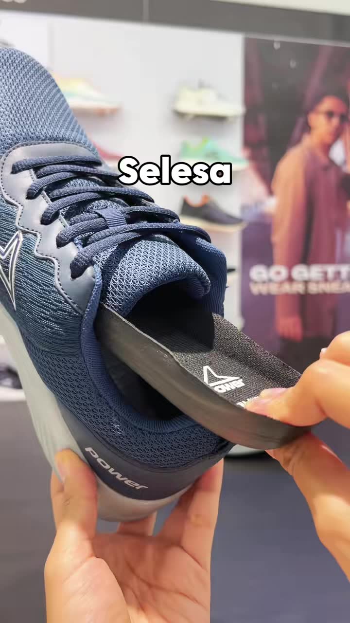 Ringan, fleksibel, dan bergaya! Kasut ini direka untuk memenuhi keperluan anda—sama ada untuk sukan atau kasual. Pilihan terbaik untuk keselesaan dan gaya sepanjang hari. 🏃‍♀️👟                  #KasutSporty #FleksibelStail #sneakersjalan #sneake...