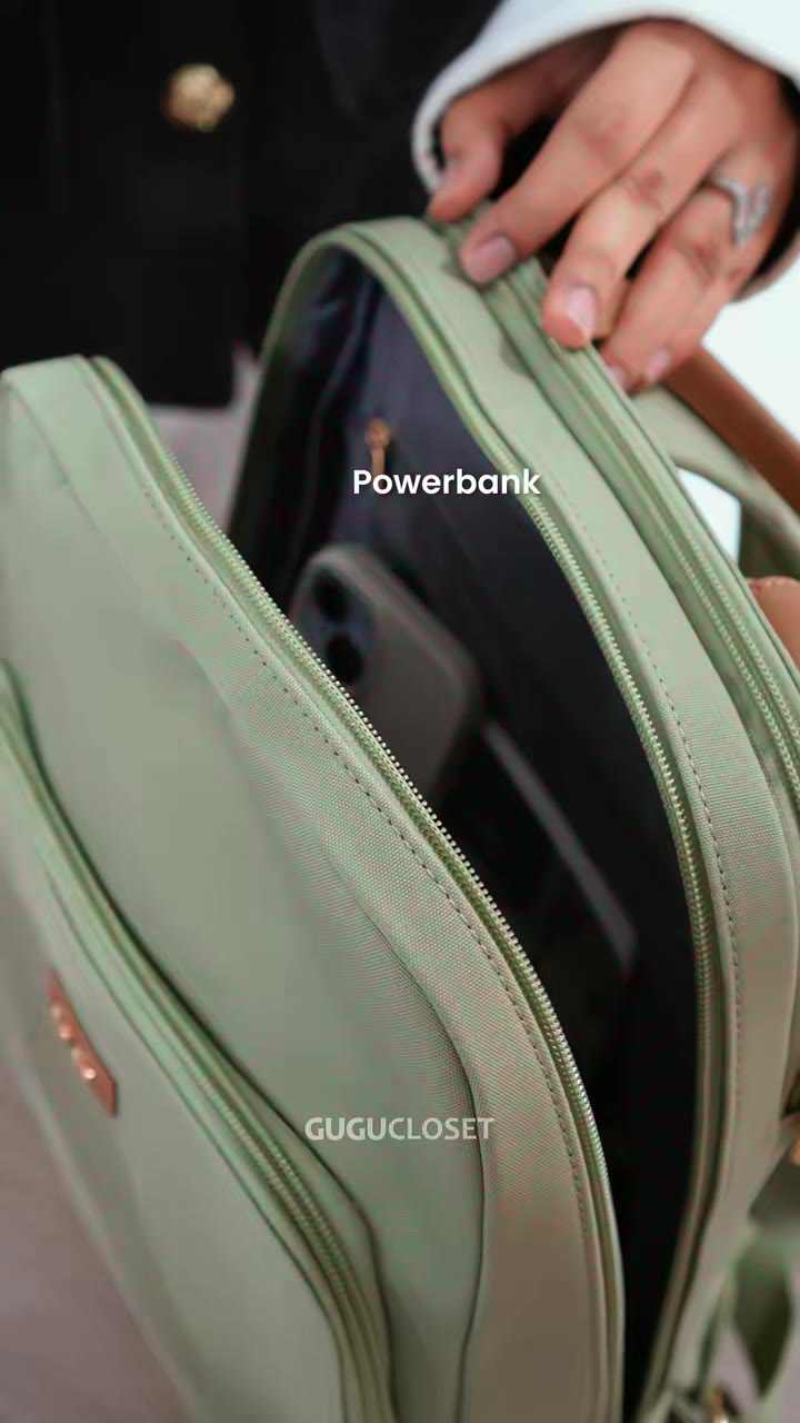 Kerja, meeting, travel? Satu backpack dah cukup.  Waffle – Backpack stylish & practical untuk kerja & travel. #wafflebygugu #gugucloset #fypシ゚ #gugu02 #laptopbackpack #gugutravel2026