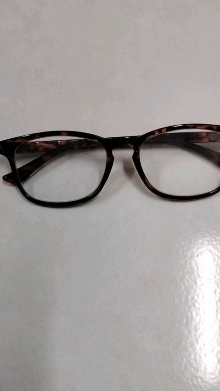 cermin mata membaca rabun dekat reading glasses #readingglasses #rabundekat #cerminrabundekat #cerminrabundekat #cerminmata #cerminmatarabun
