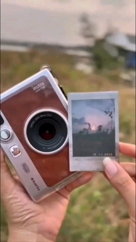 cantik gilooo gambar diaa ! #fyp #gambar #instax #film #picture #electronic #camera #Shopeevideo #fyp #life