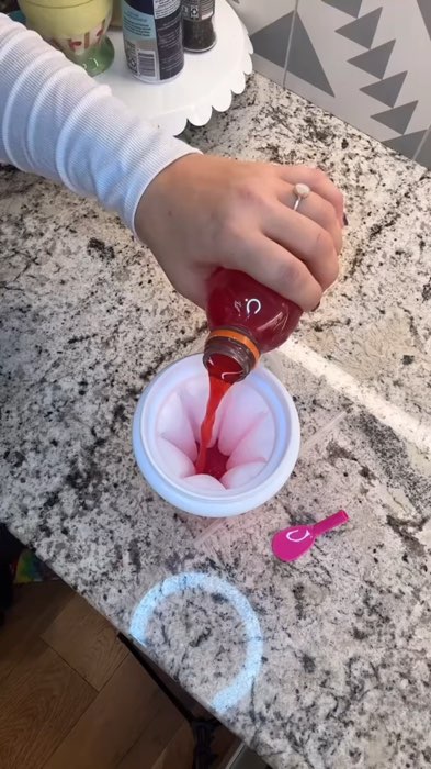 Bila 2 seja mau minum sejuk kalau ada cup ni😍 #ShopeeLagiMurah #ShopeeHaul #magiccup