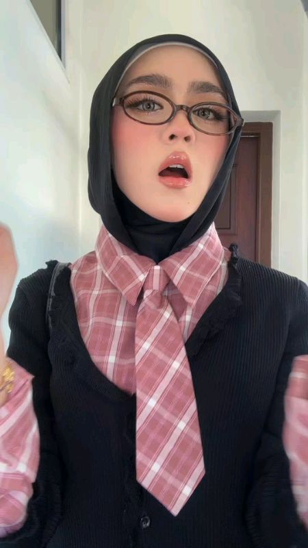 lurve tak baju ni ada cute tie!