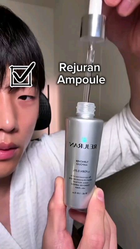 Membantu memberikan hidrasi, menenangkan kulit serta menjadikan tekstur kulit kelihatan lebih halus & berseri #Rejuran #RejuranAmpoule #SkinCare #Glow