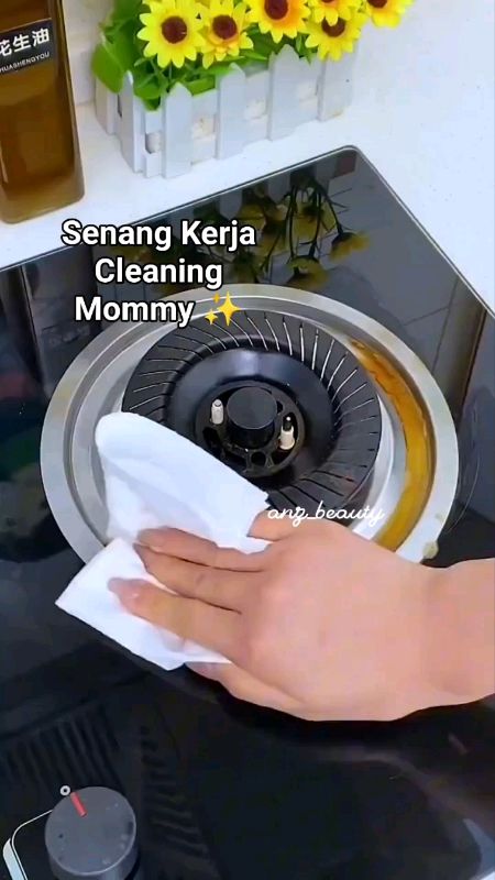 skrg org dh tak guna kain lap. semua nk mudah,cepat & paling penting mmg function 👍 Tgh murah Borong Terus! Jgn pk byk😁#kitchenwipes#wettissuedapur