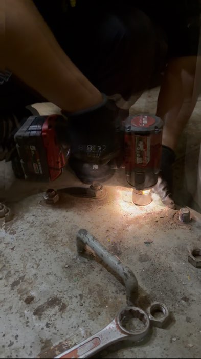 #milwaukee #milwaukeeM18 #compactimpactwrench #cordless #tools