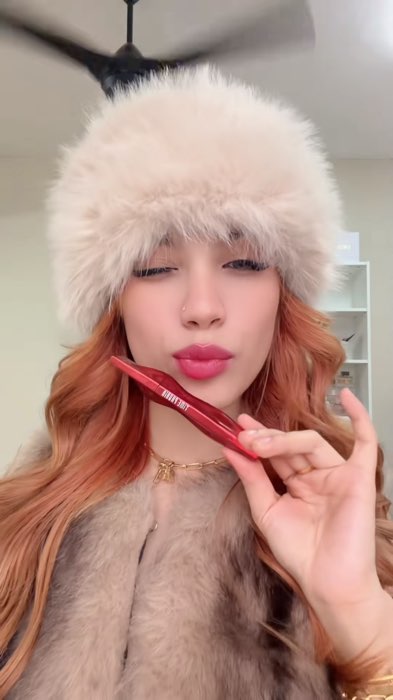 Permanently pretty 💋 Takpayah sulam bibir, pakai lip tattoo ni je settle masalah 🤣💯 #timephoria #liptattoo #beautywithoutlimit